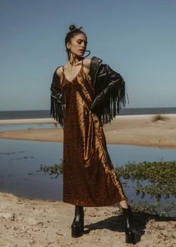 Pretty Attitude Tiger Print Satin Maxi Dress