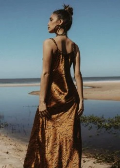 Pretty Attitude Tiger Print Satin Maxi Dress